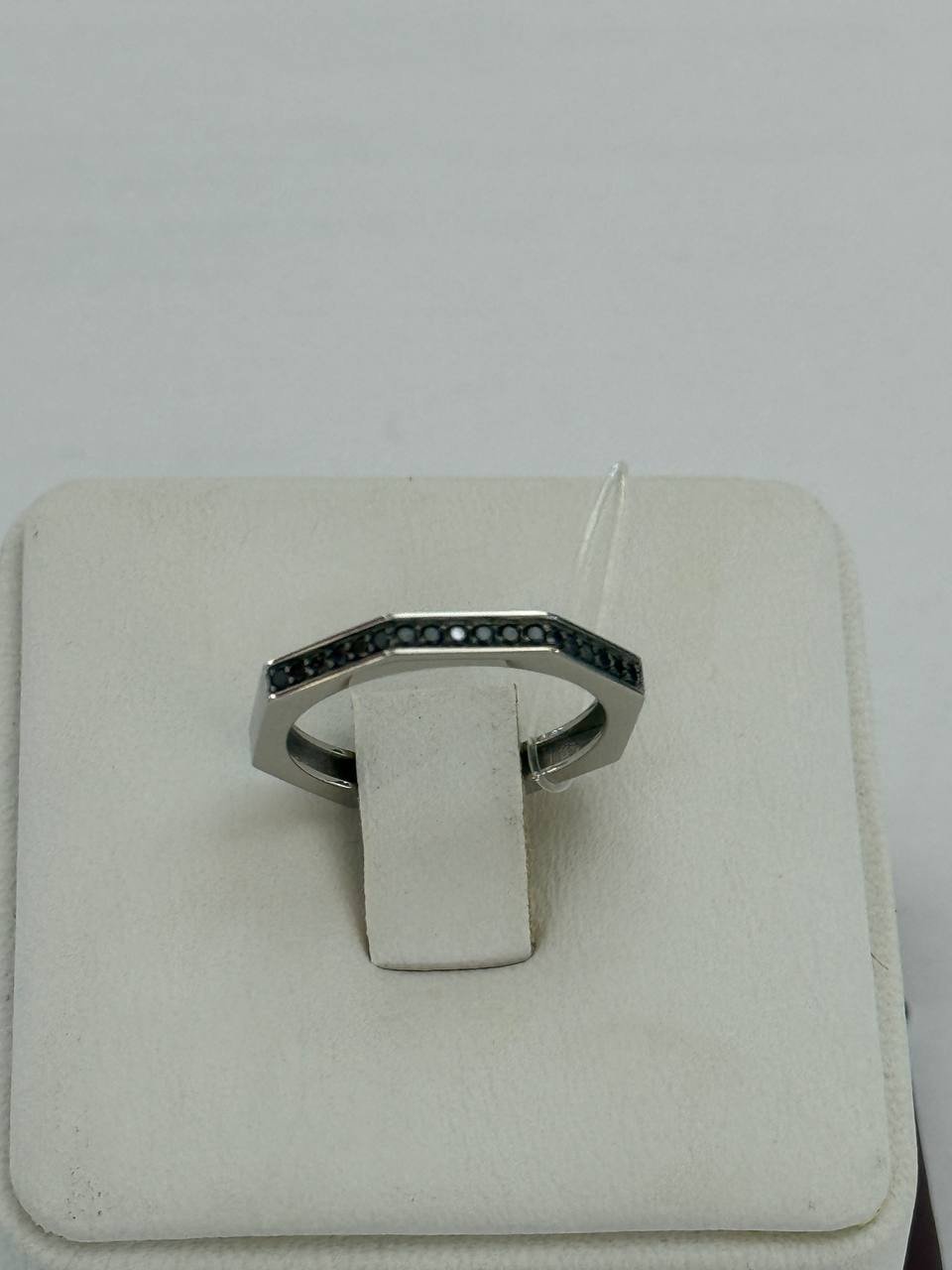 Кольцо с бриллиантами 01-00075-02-003-02-05