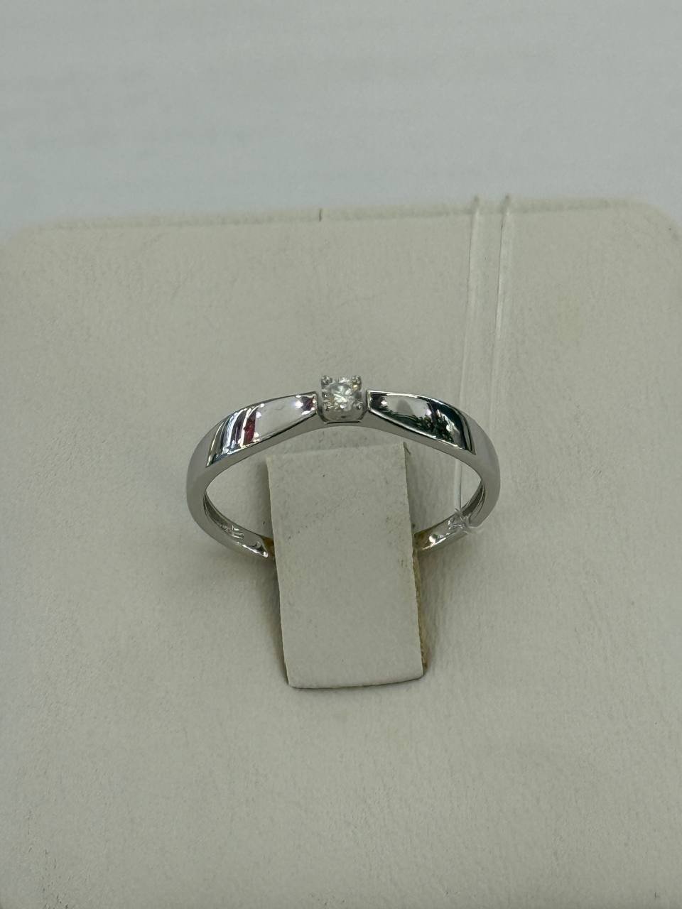 Кольцо с бриллиантом 01-00021-02-001-01-02