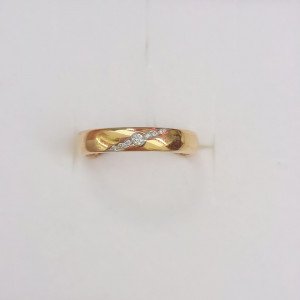 Кольцо обручальное с бриллиантами