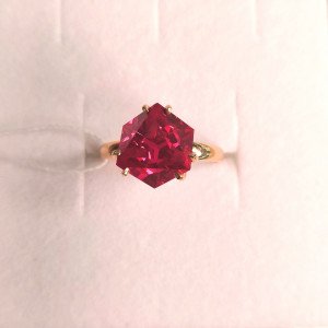 Кольцо с рубином