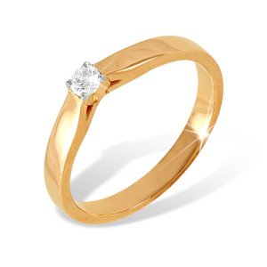 Кольцо с бриллиантом