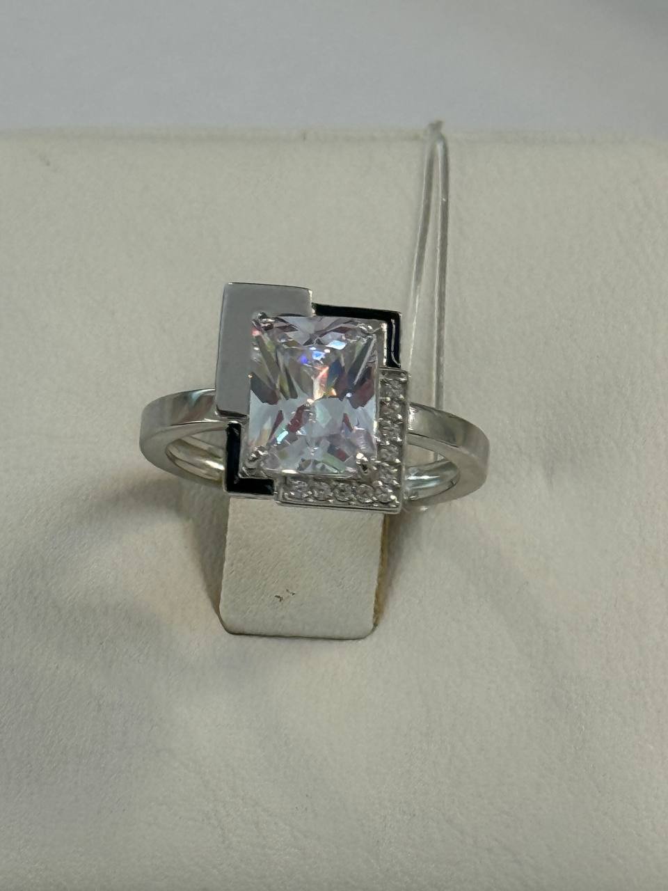 Кольцо R-3047-00-401-26