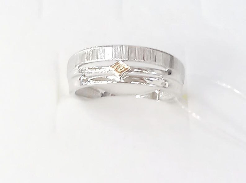 Кольцо с бриллиантом 01-5471/000Б-00