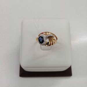 Кольцо c бриллиантами